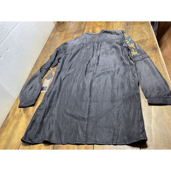 Double D Ranch Carrizo Canyon Western Denim Embroidered Tunic Size Medium NWT - Picture 14 of 14